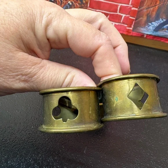 Vintage brass Card Suit Napkin Rings - Picture 5 of 5